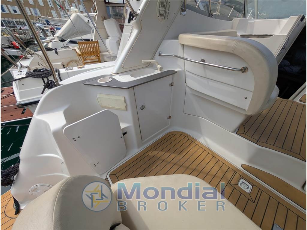 REGAL MARINE 2760 COMMODORE 2860