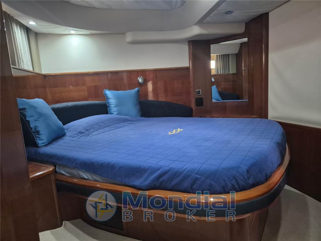 PRINCESS YACHTS V 58