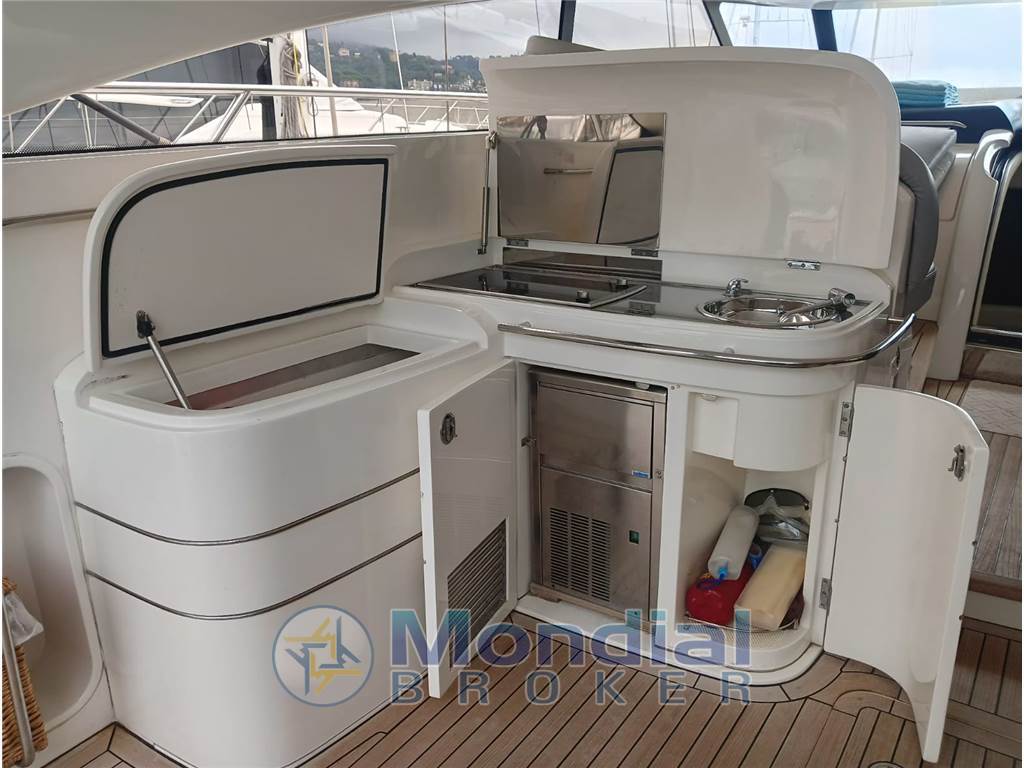 PRINCESS YACHTS V 58