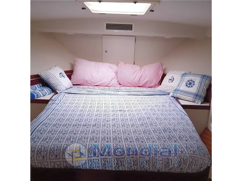 HATTERAS 38 CONVERTIBLE