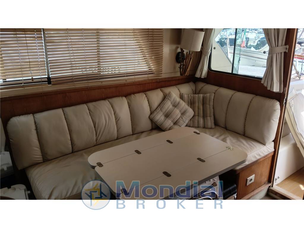 BERTRAM YACHTS 33 Convertible