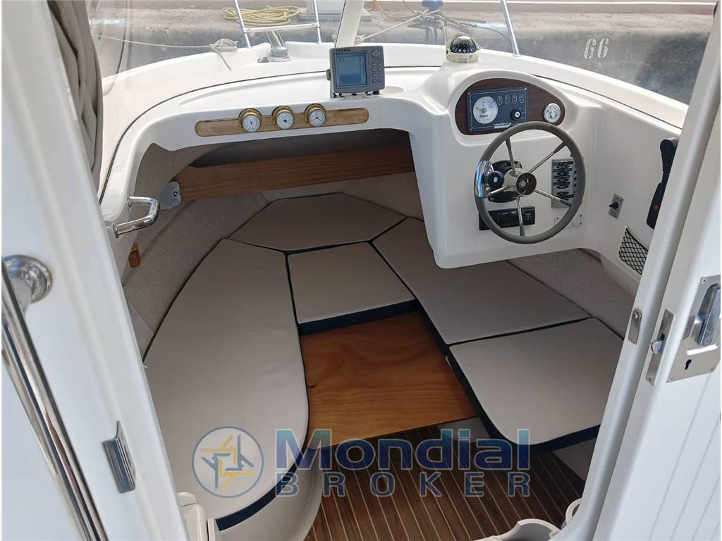 QUICK SILVER ARVOR 215