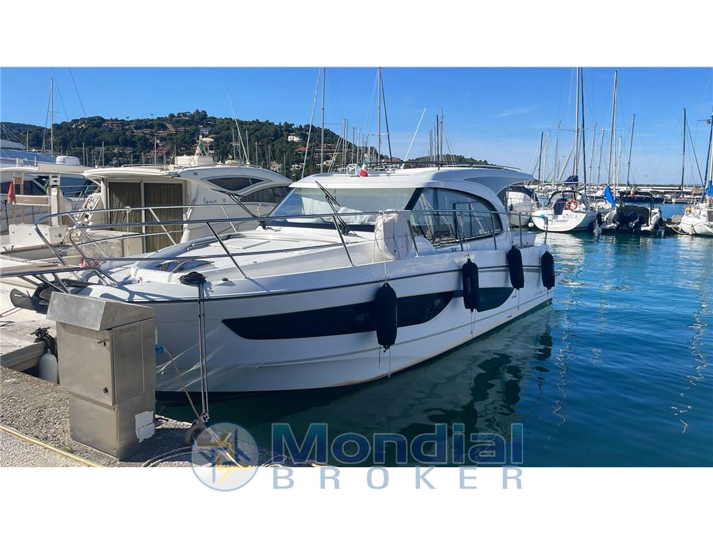 BENETEAU ANTARES 11 OB COUPE