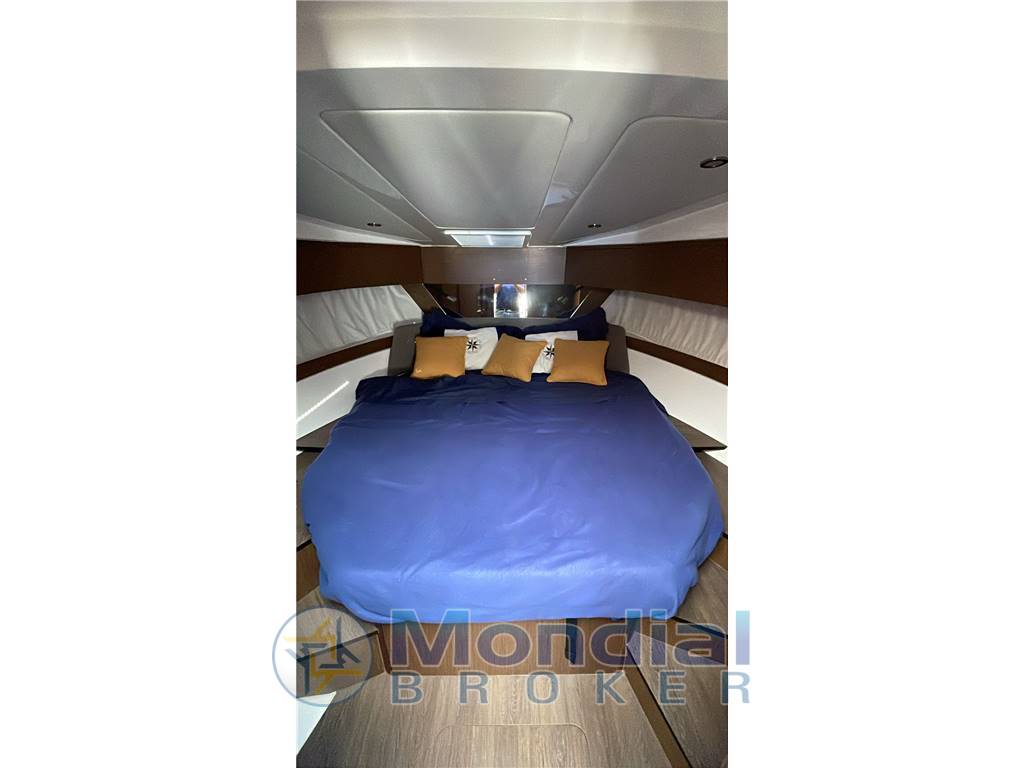 BENETEAU ANTARES 11 OB COUPE