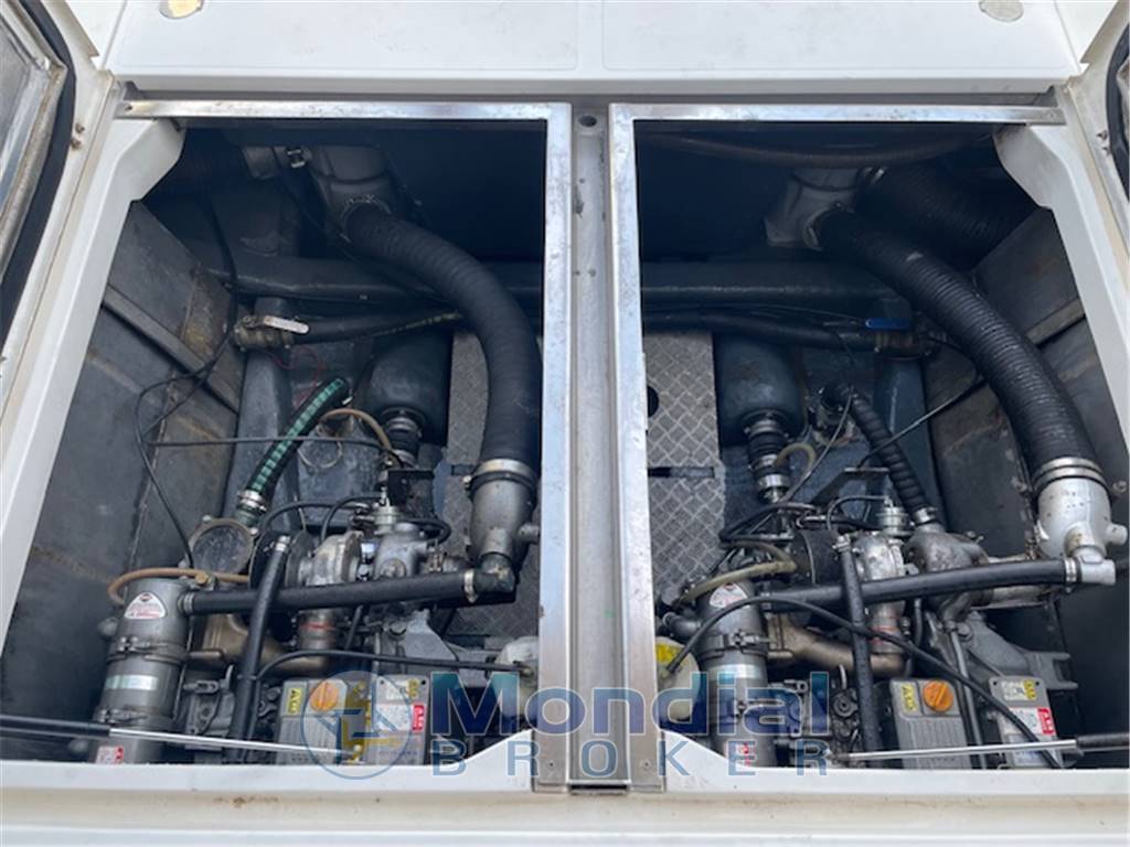 SESSA MARINE DORADO 32 FLY