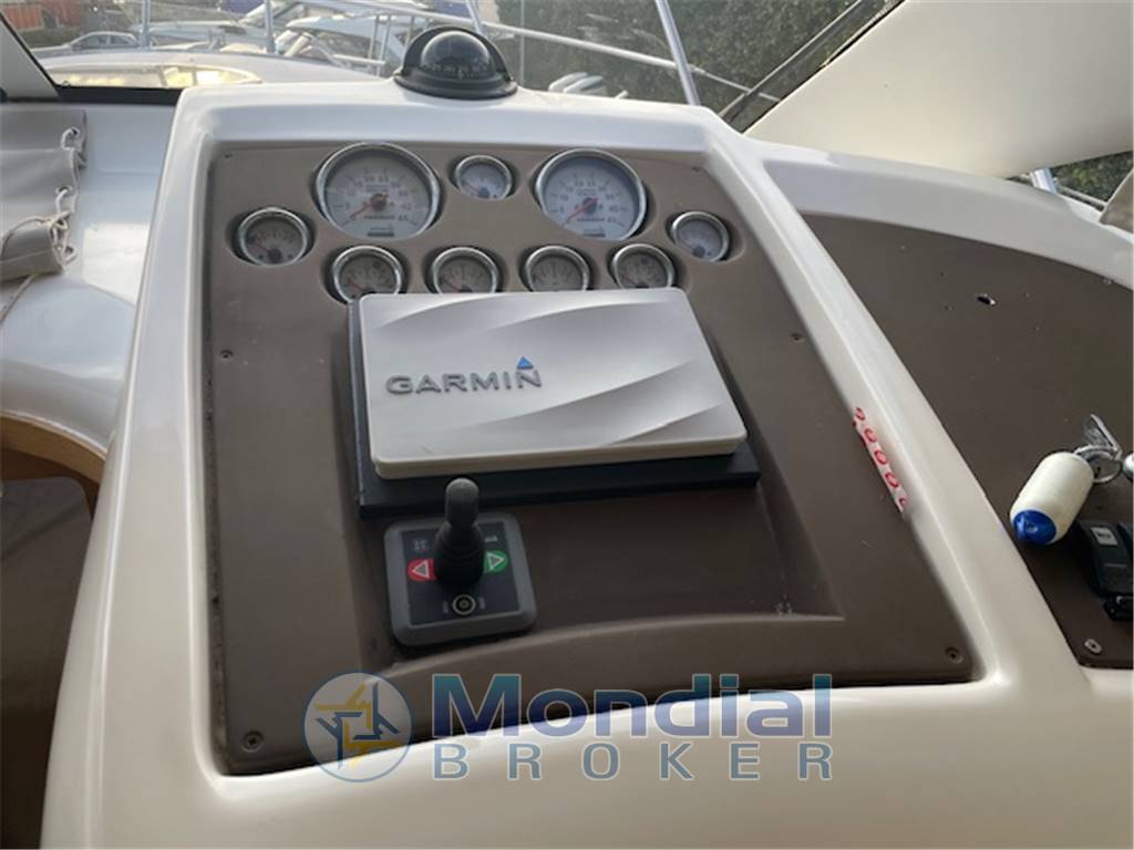 SESSA MARINE DORADO 32 FLY