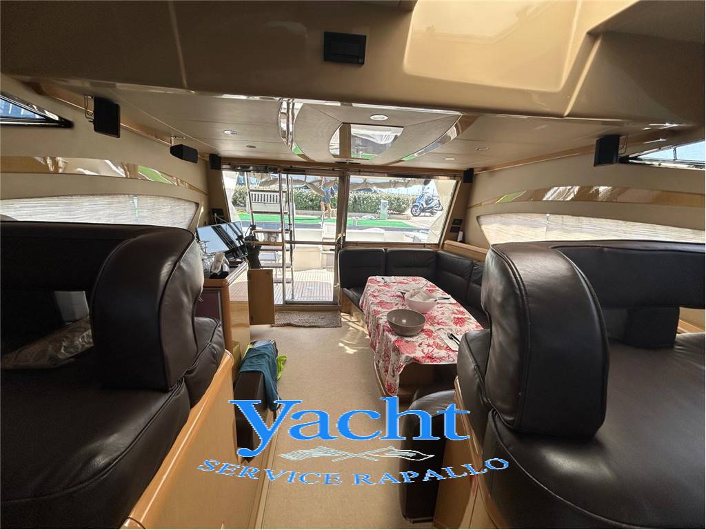 Ferretti 460