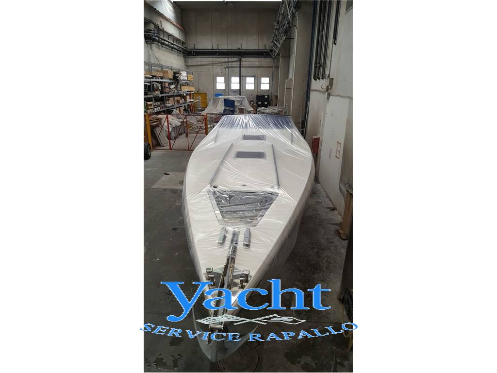 Tecnomar Benetti 40 Offshore Cougar