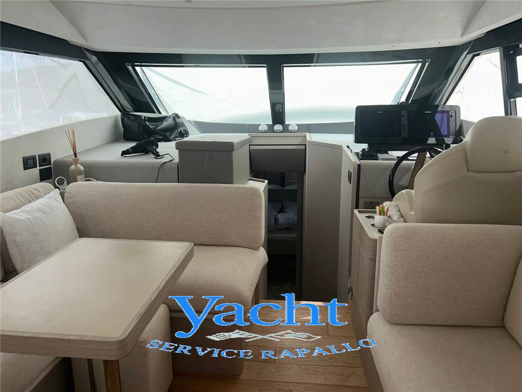 Ferretti 500