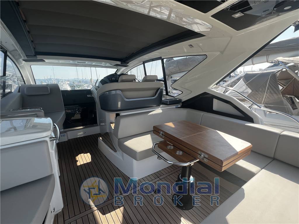 CRANCHI M 44  HT