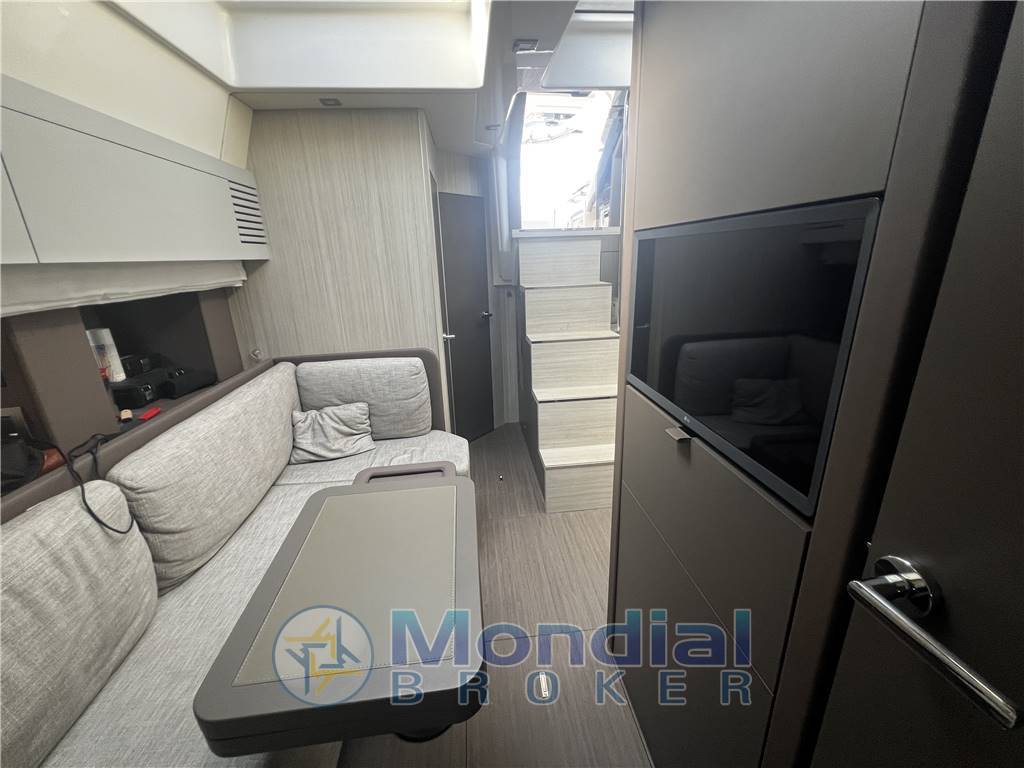 CRANCHI M 44  HT