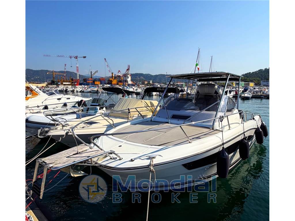 JEANNEAU CAP CAMARAT 9.0 Soft Top