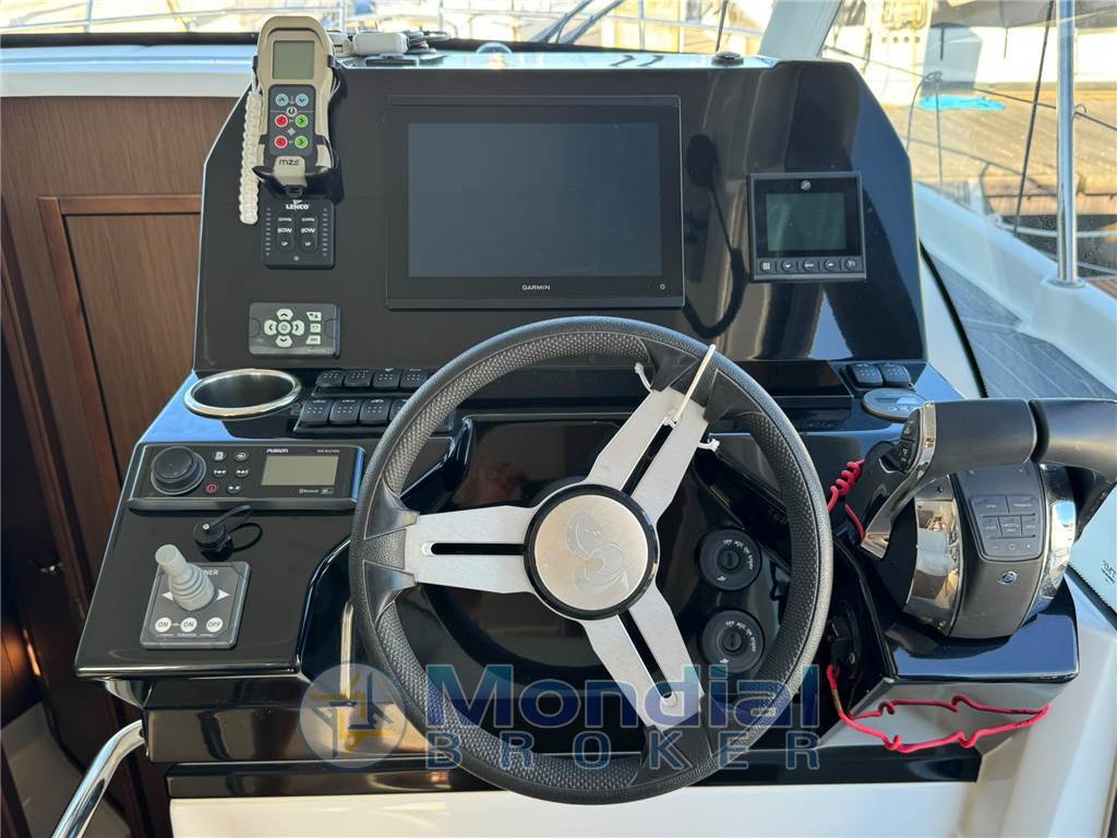 BENETEAU ANTARES 11 Fly