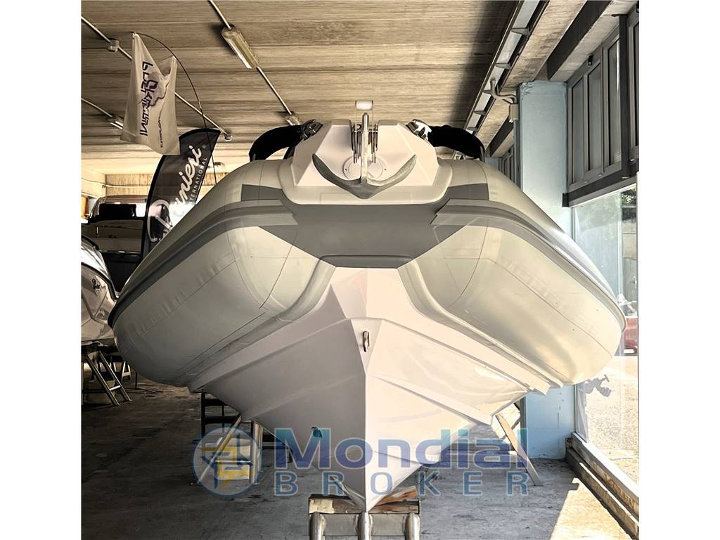 RANIERI INTERNATIONAL CAYMAN 23 Sport