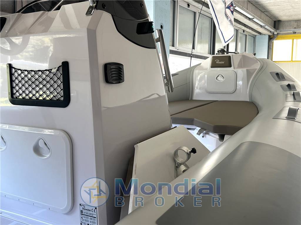 RANIERI INTERNATIONAL CAYMAN 23 Sport