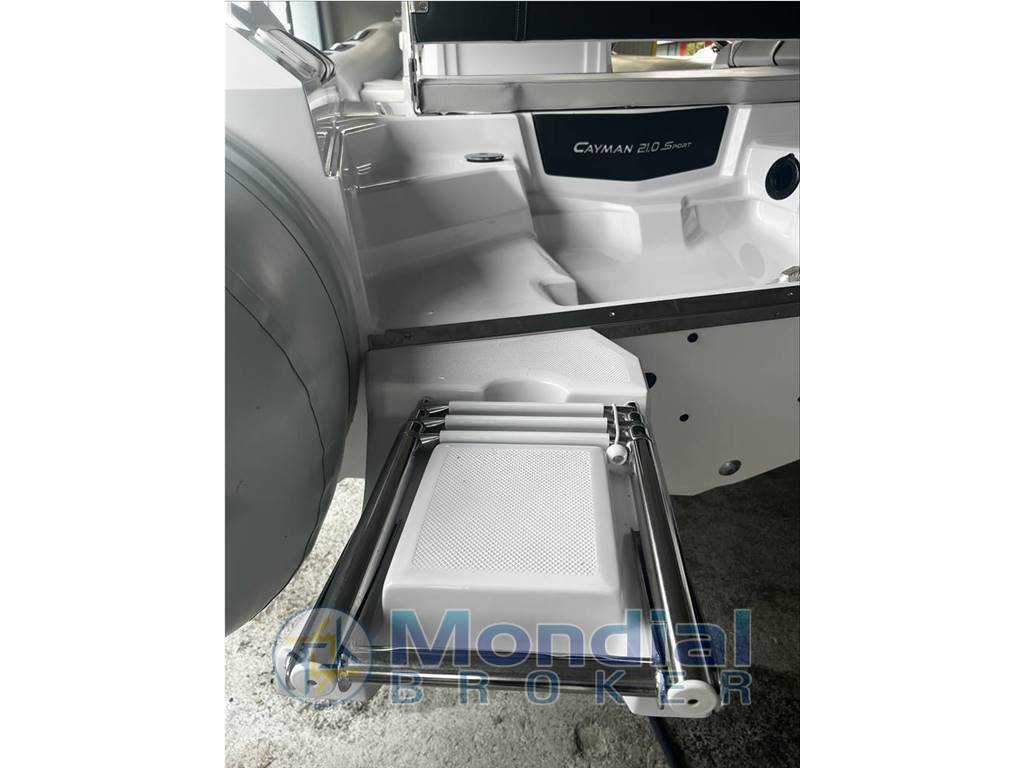 RANIERI INTERNATIONAL CAYMAN 21 Sport