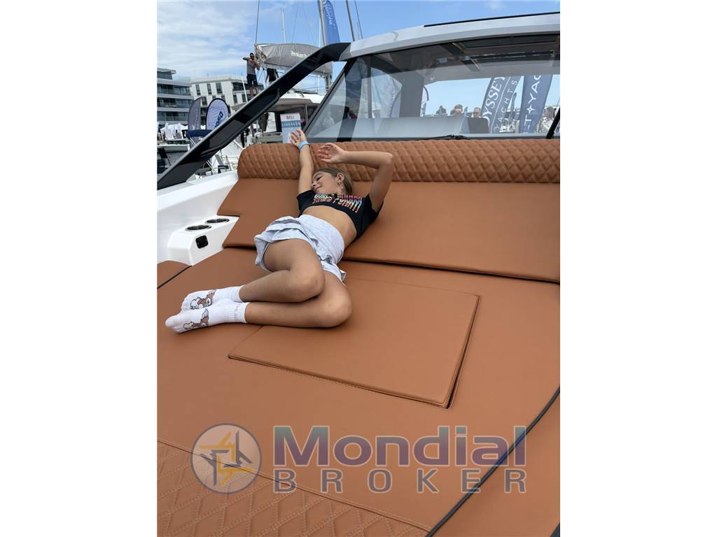 BALT YACHT 950 Cruise