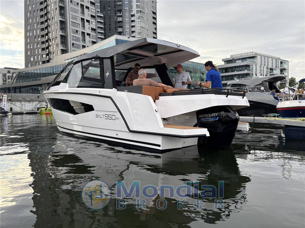 BALT YACHT 950 Cruise
