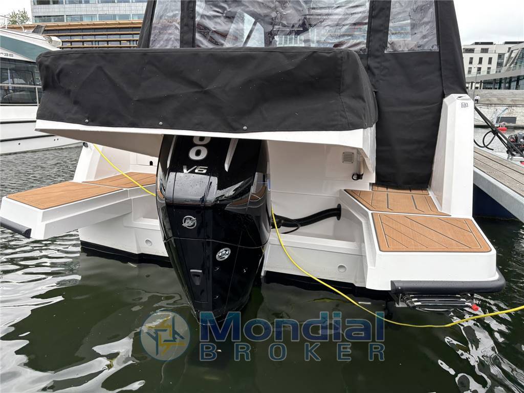 BALT YACHT 950 Cruise