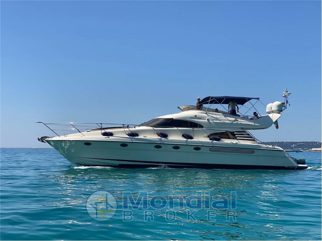 Fairline Squadron 55 Fly