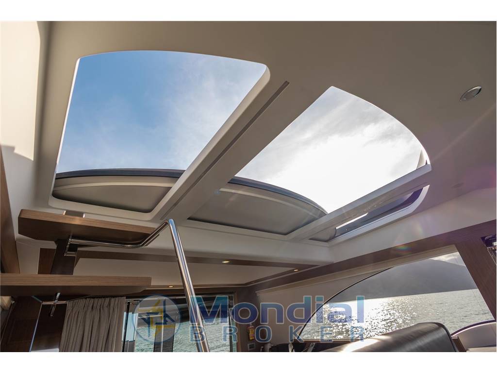 Solaris Power 57 Lobster