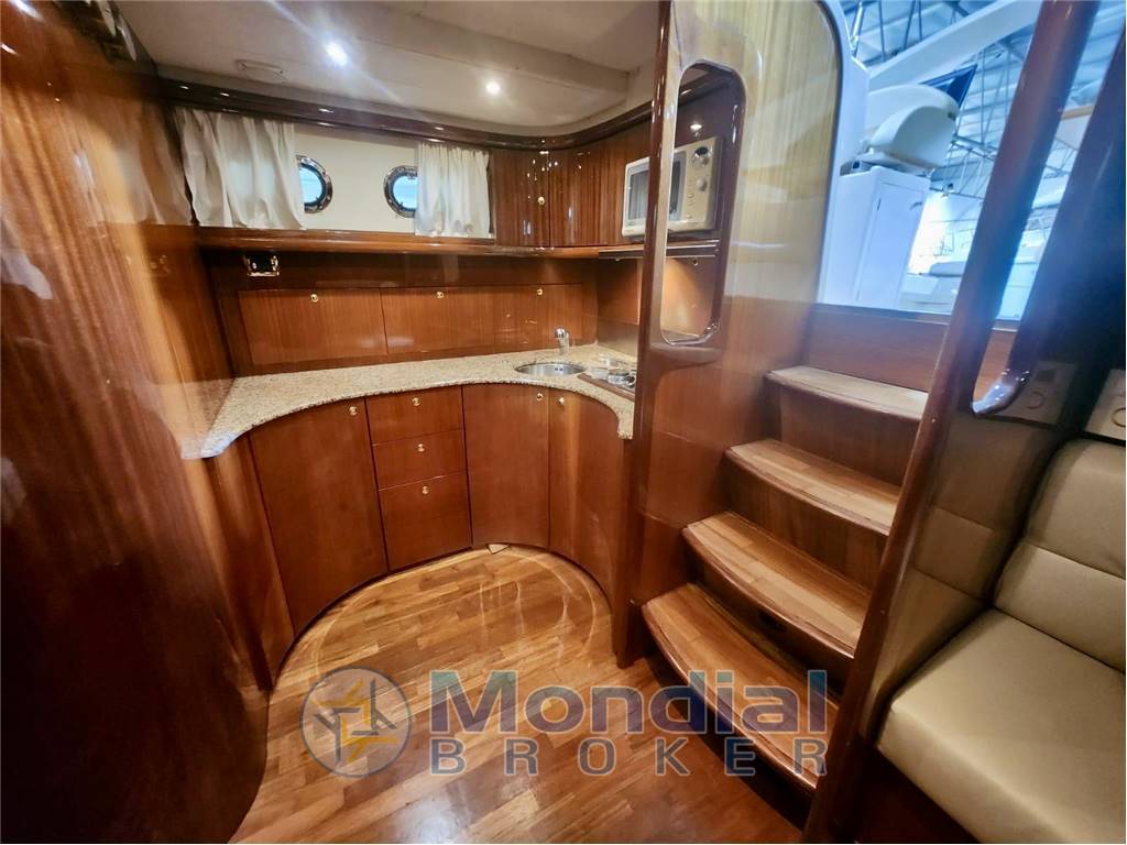 Cayman yachts 40 W.A.