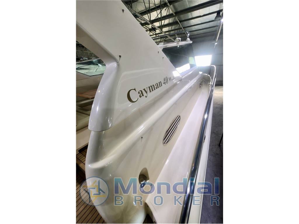 Cayman yachts 40 W.A.