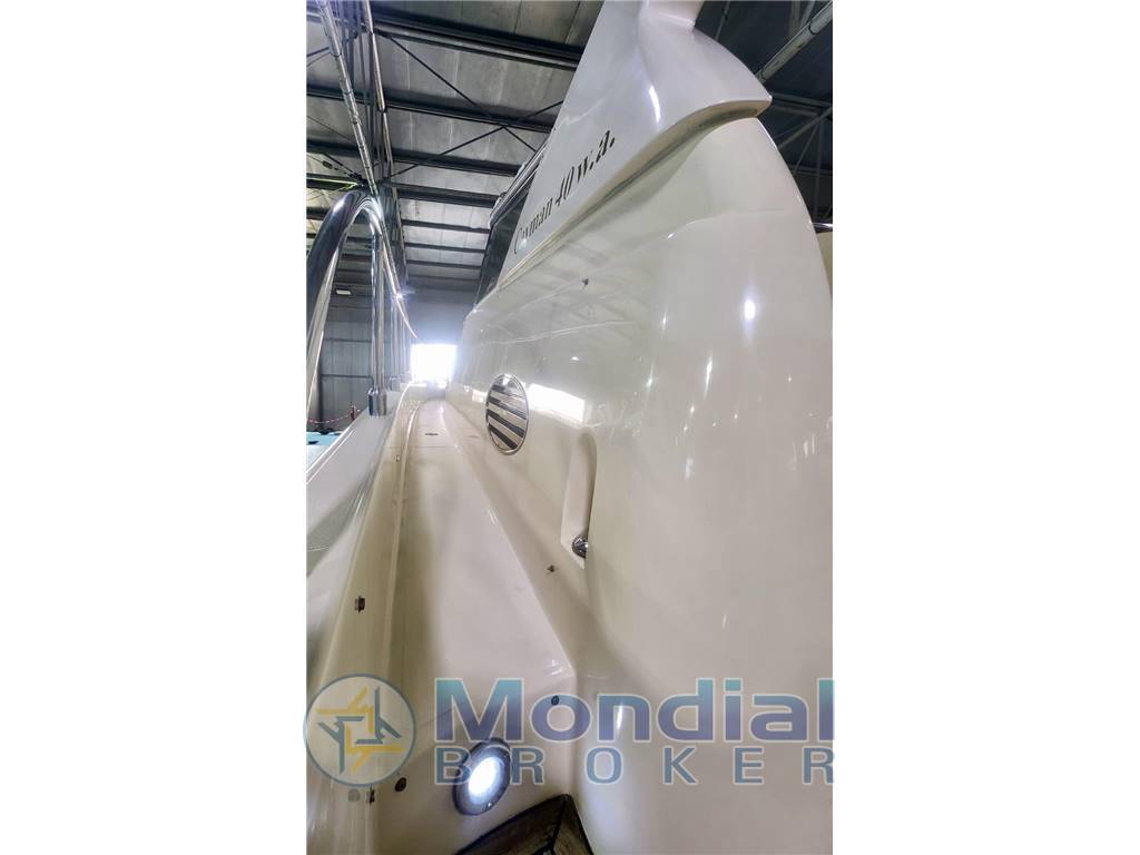 Cayman yachts 40 W.A.