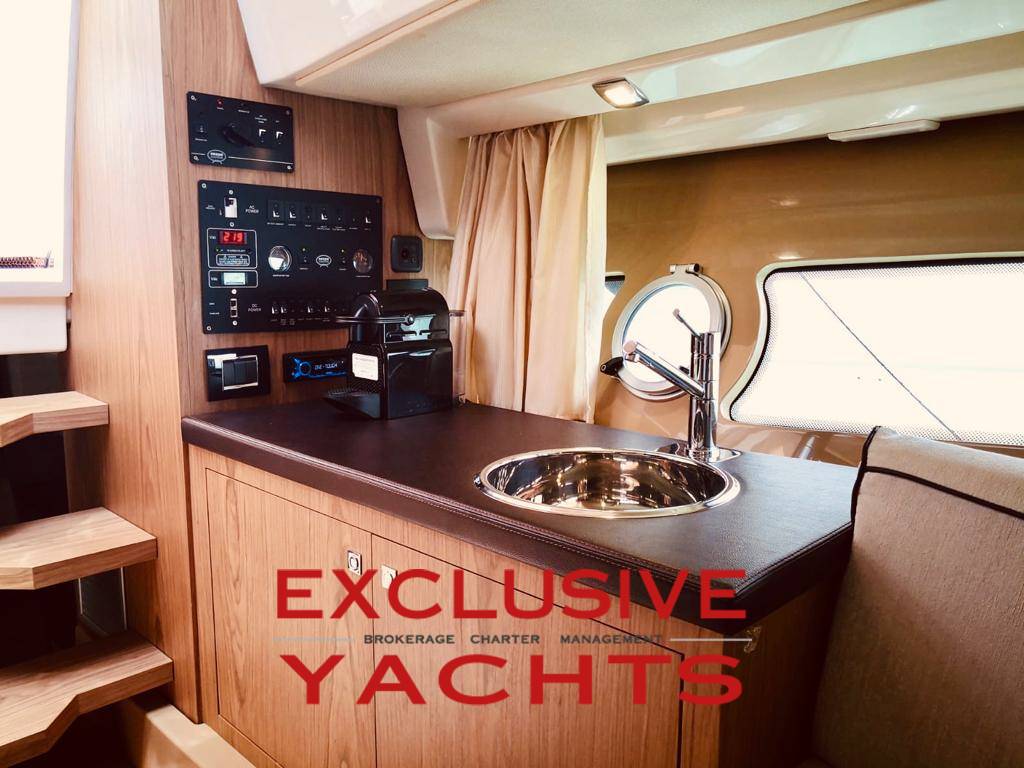 Sessa Marine Key Largo 34 EFB