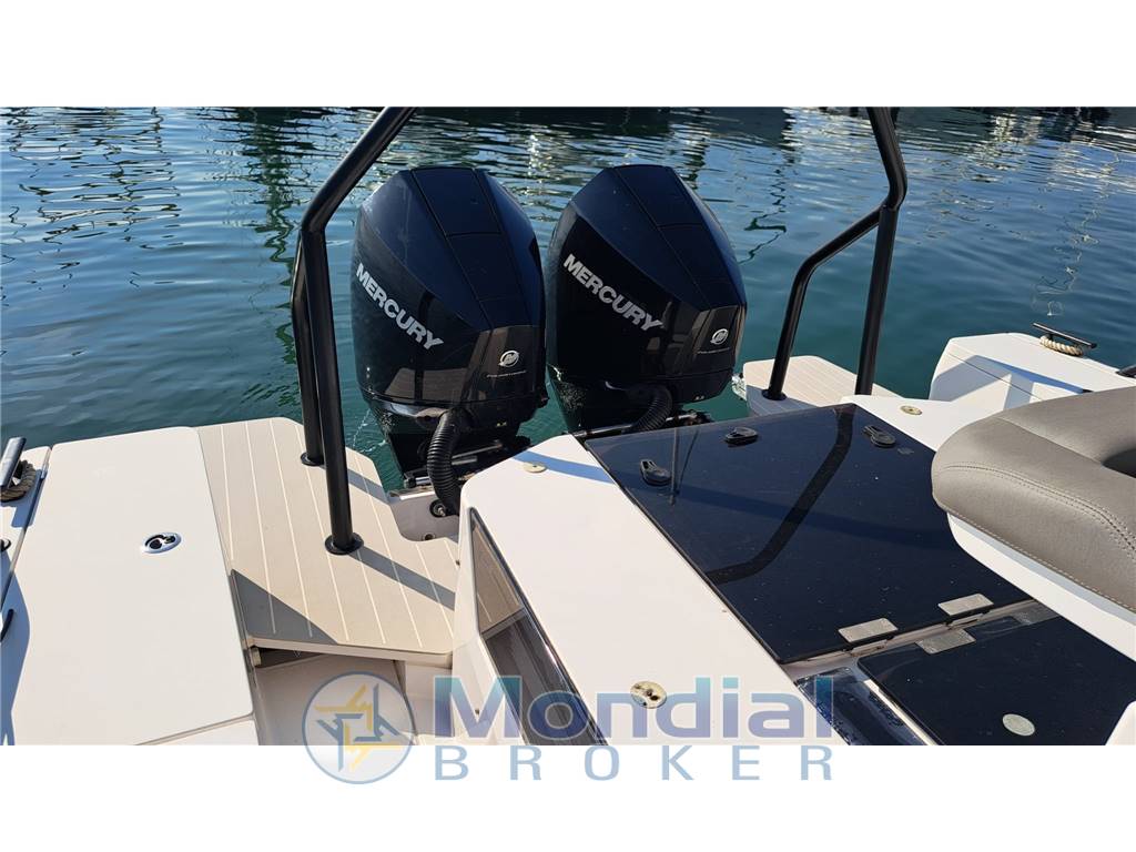 Axopar 28 Sun  Top Brabus