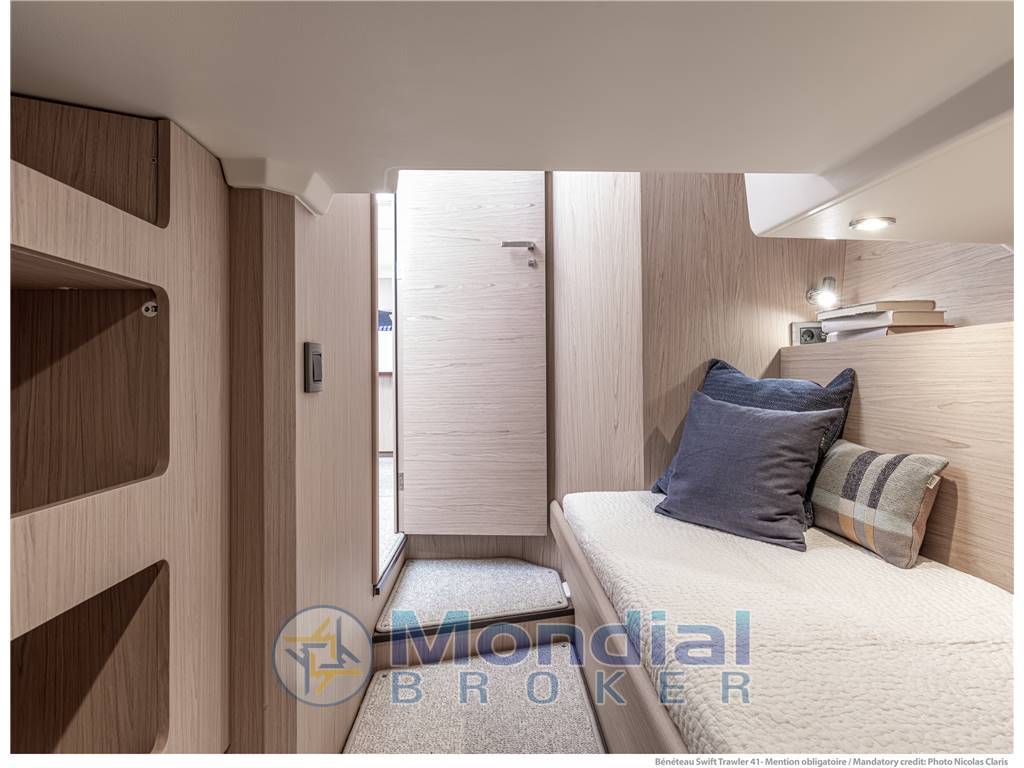 BENETEAU SWIFT TRAWLER 41 FLY