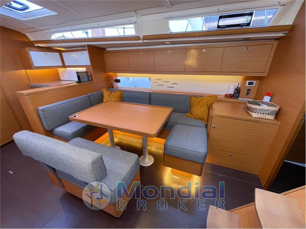 Dufour 470