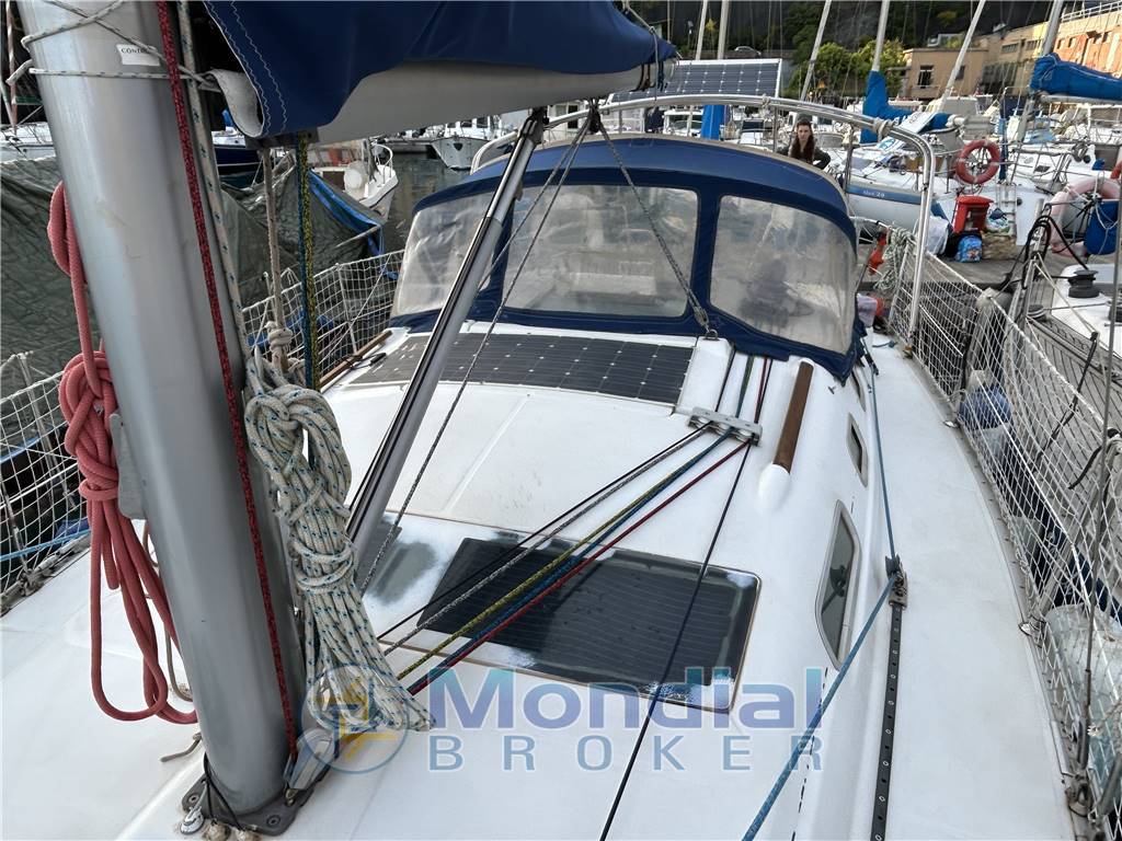 BENETEAU OCEANIS 323