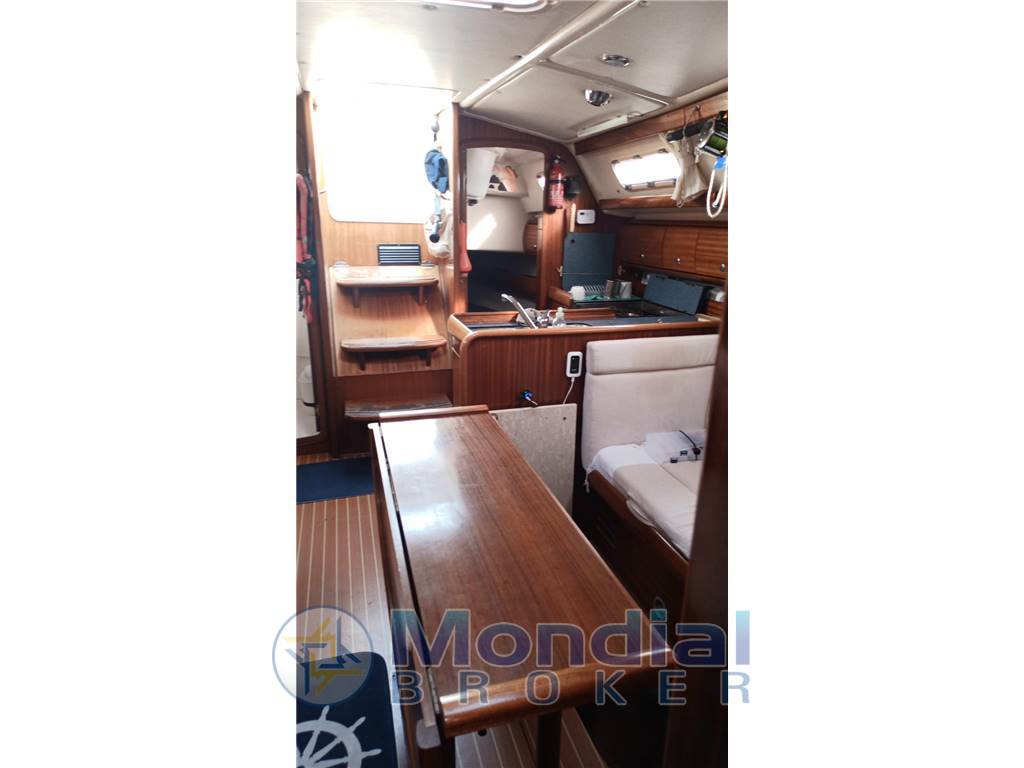 BAVARIA 36