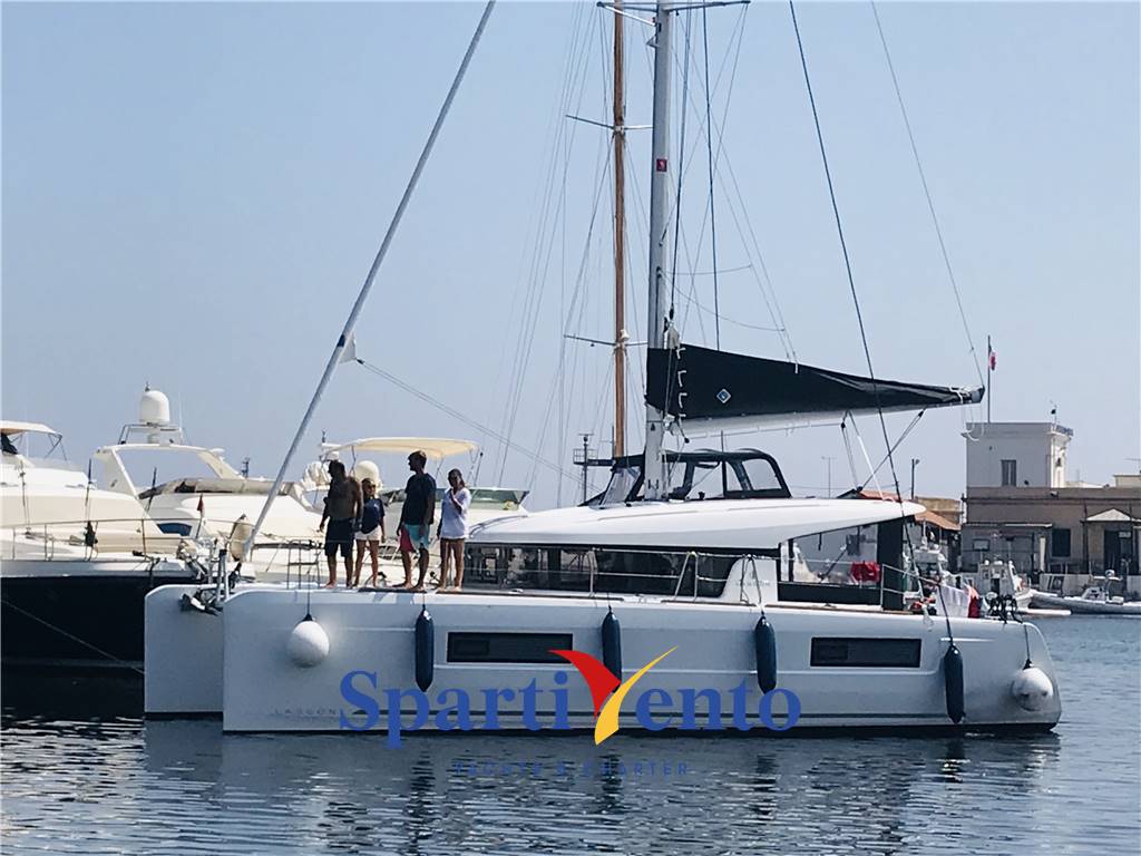 Lagoon 40