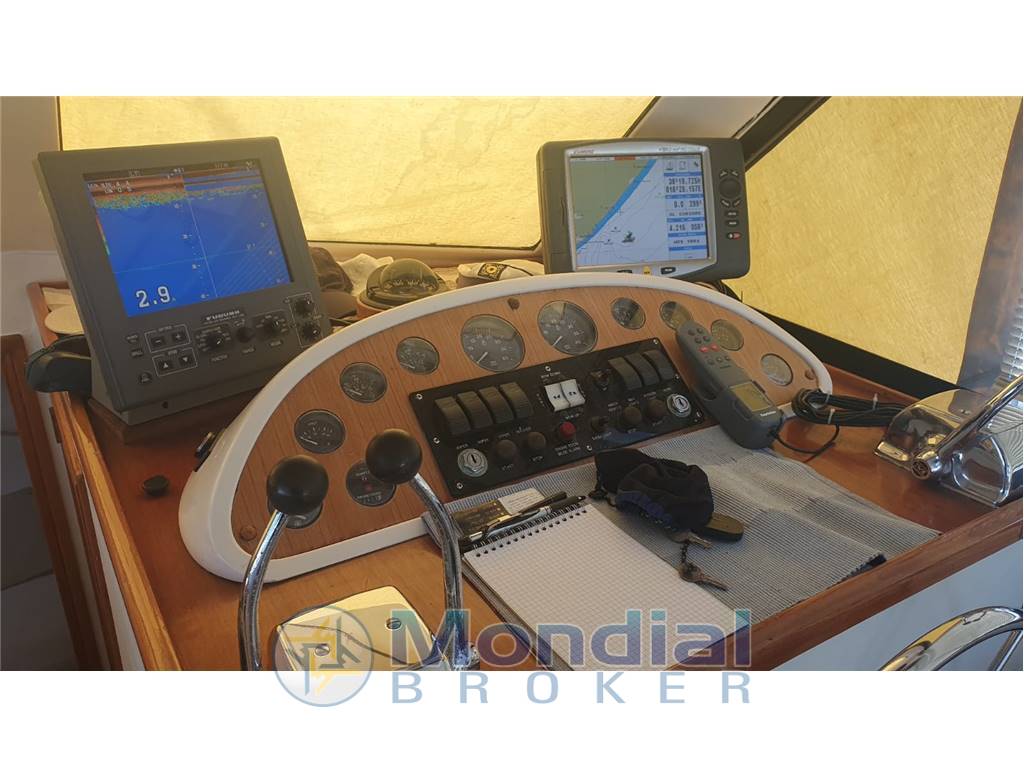 Riviera Australia Pty Ltd Riviera 3300 Flybridge