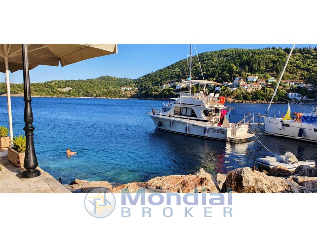 Riviera Australia Pty Ltd Riviera 3300 Flybridge