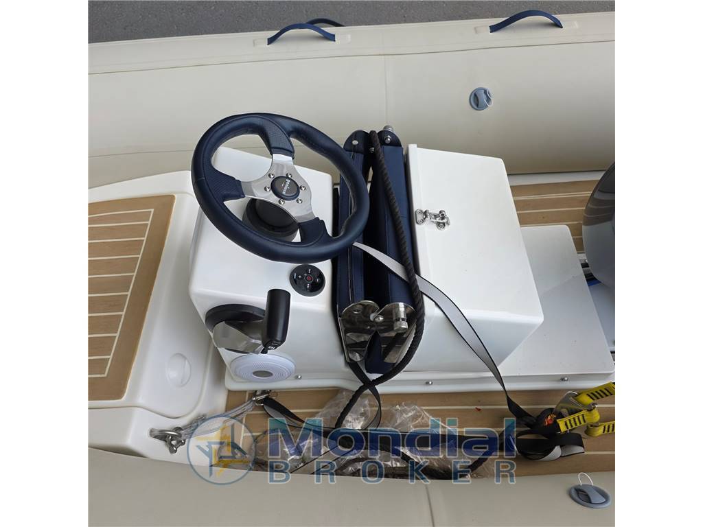 Geniuss Geniuss 330 cruiser