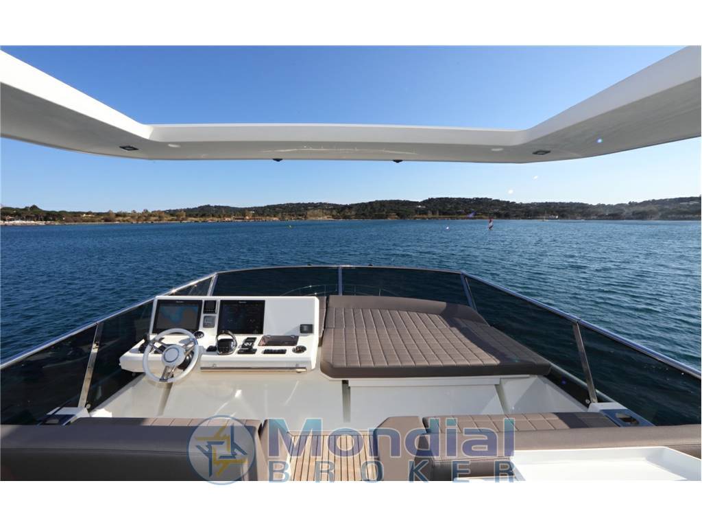 JENNEAU  PRESTIGE  YACHTS PRESTIGE 630