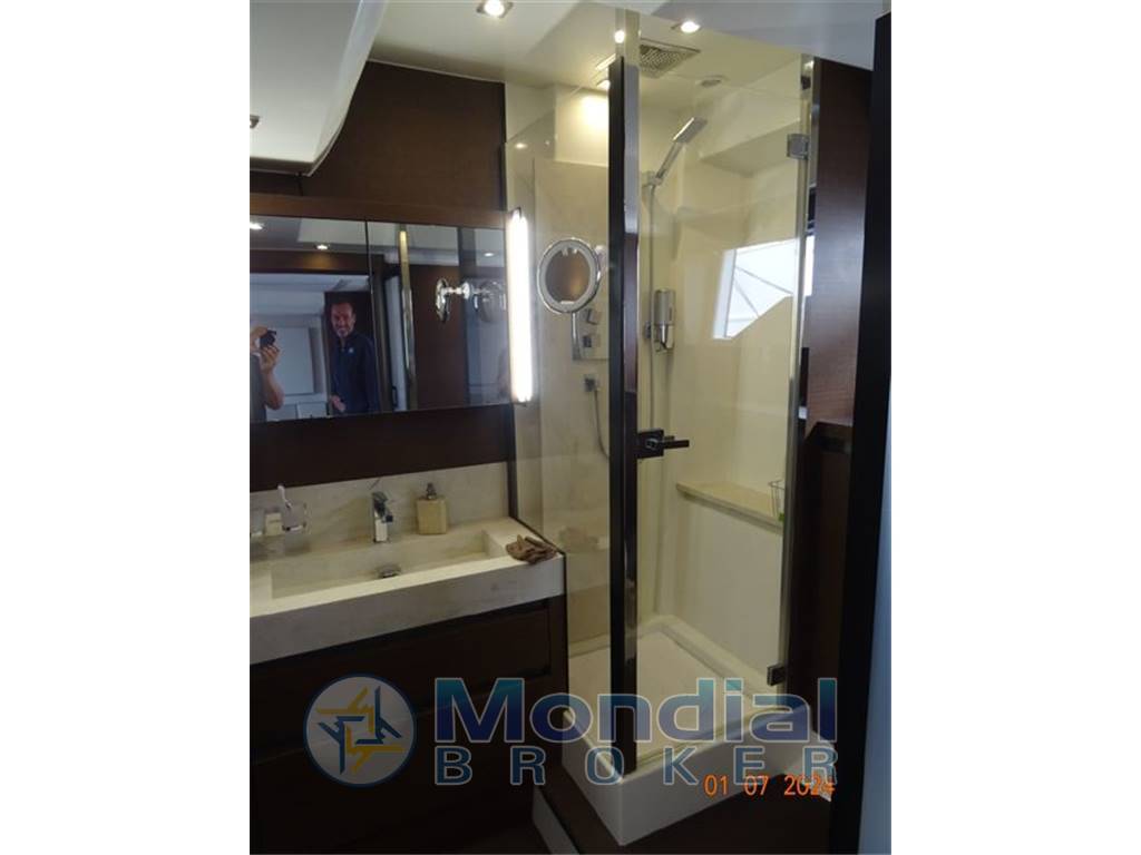 JENNEAU  PRESTIGE  YACHTS PRESTIGE 630