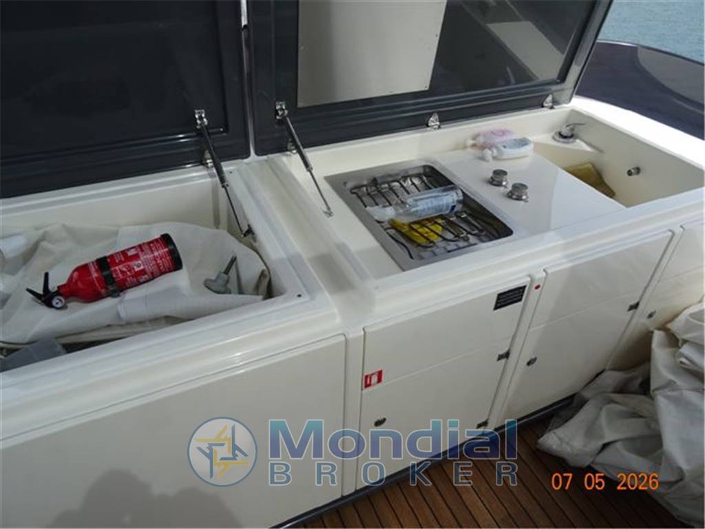 FERRETTI GROUP FERRETTI 850 HT