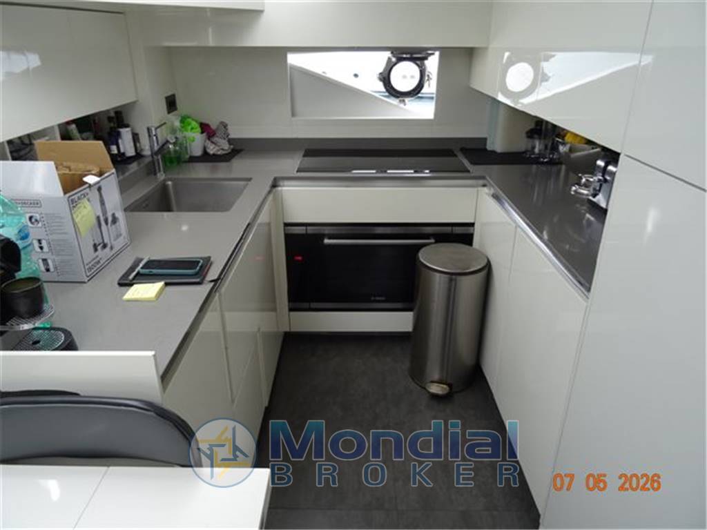 FERRETTI GROUP FERRETTI 850 HT