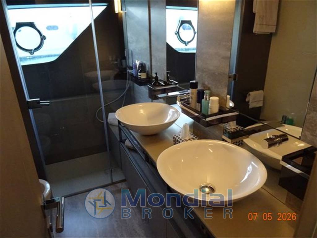 FERRETTI GROUP FERRETTI 850 HT