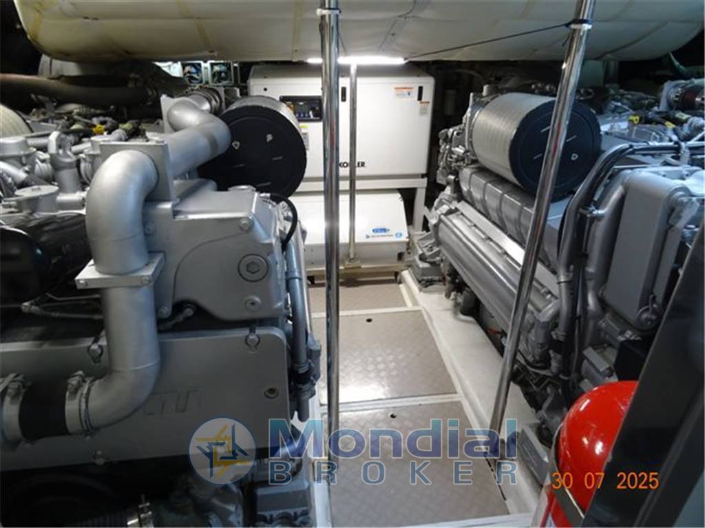 CANTIERI ADRIATICO PERSHING 72