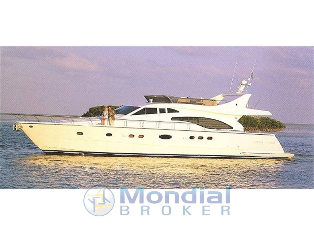 FERRETTI 680 FLY