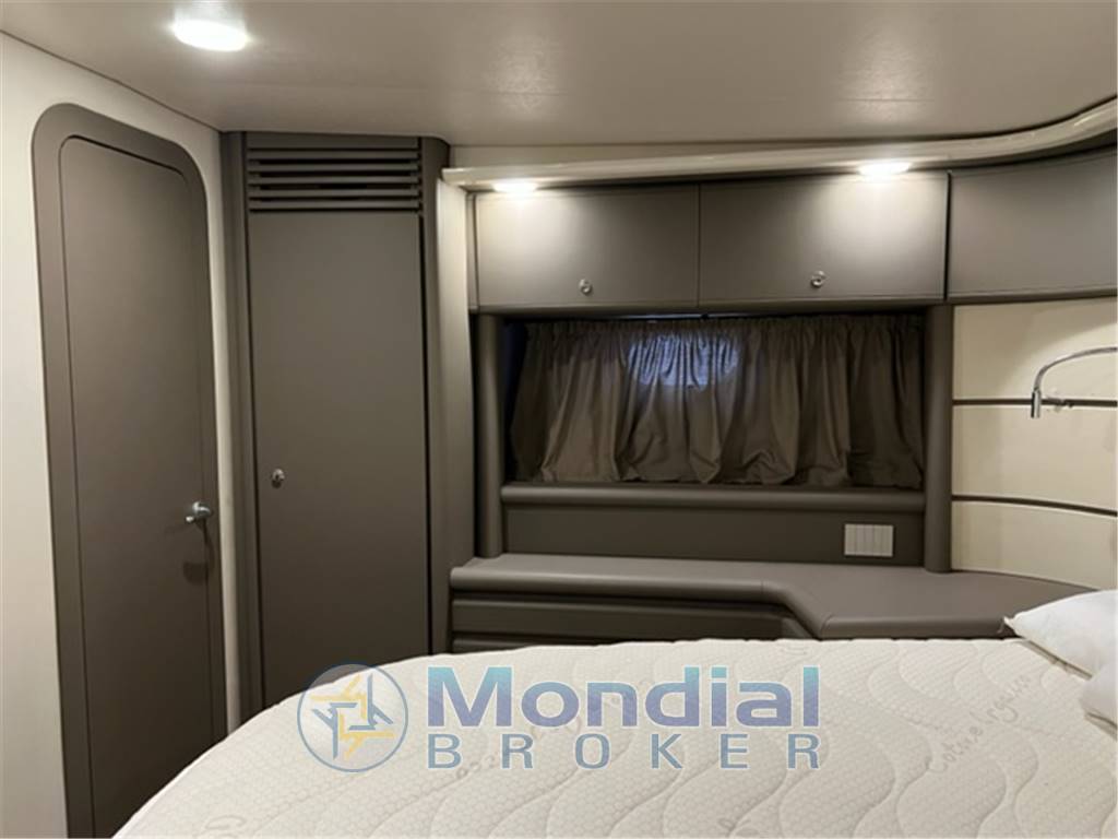 BAIA MERYCRAFT AZZURRA 63
