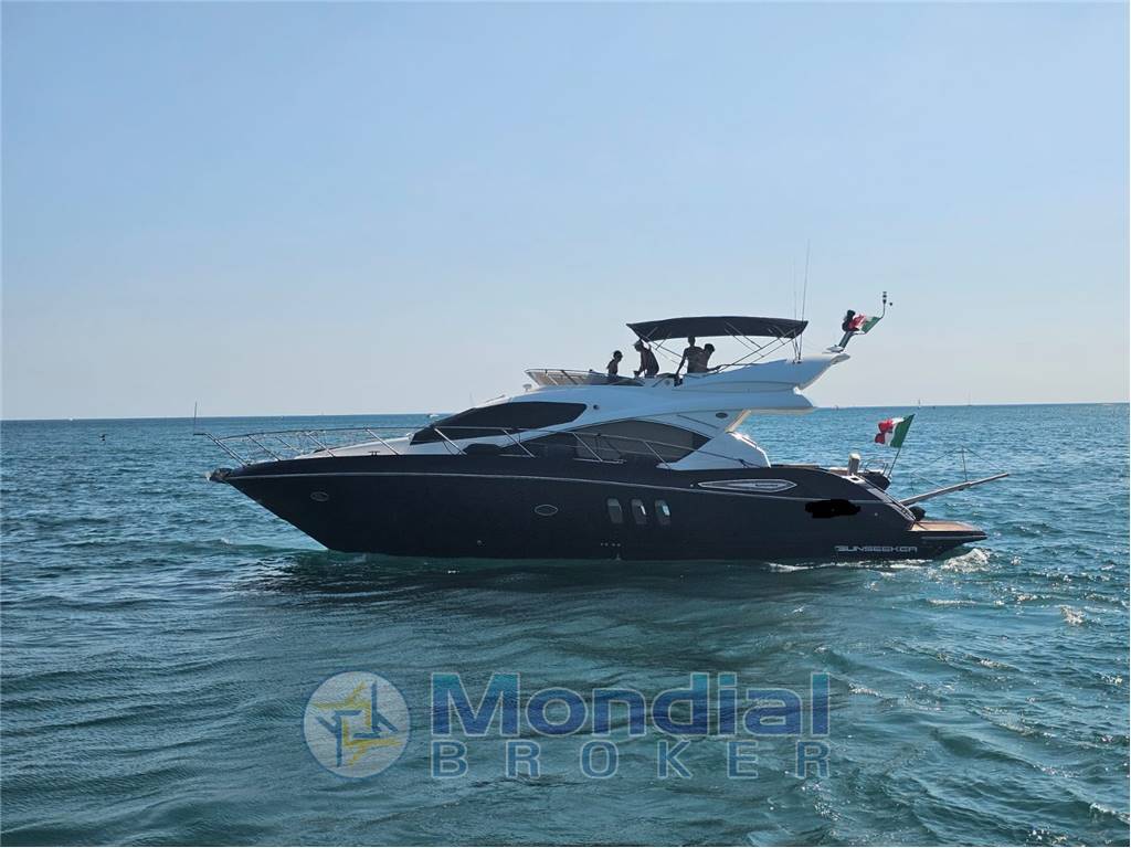 SUNSEEKER MANHATTAN 52