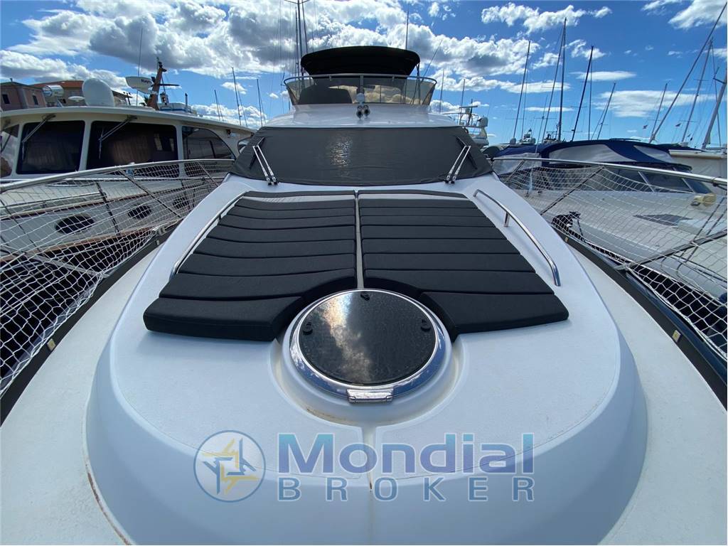 SUNSEEKER MANHATTAN 52