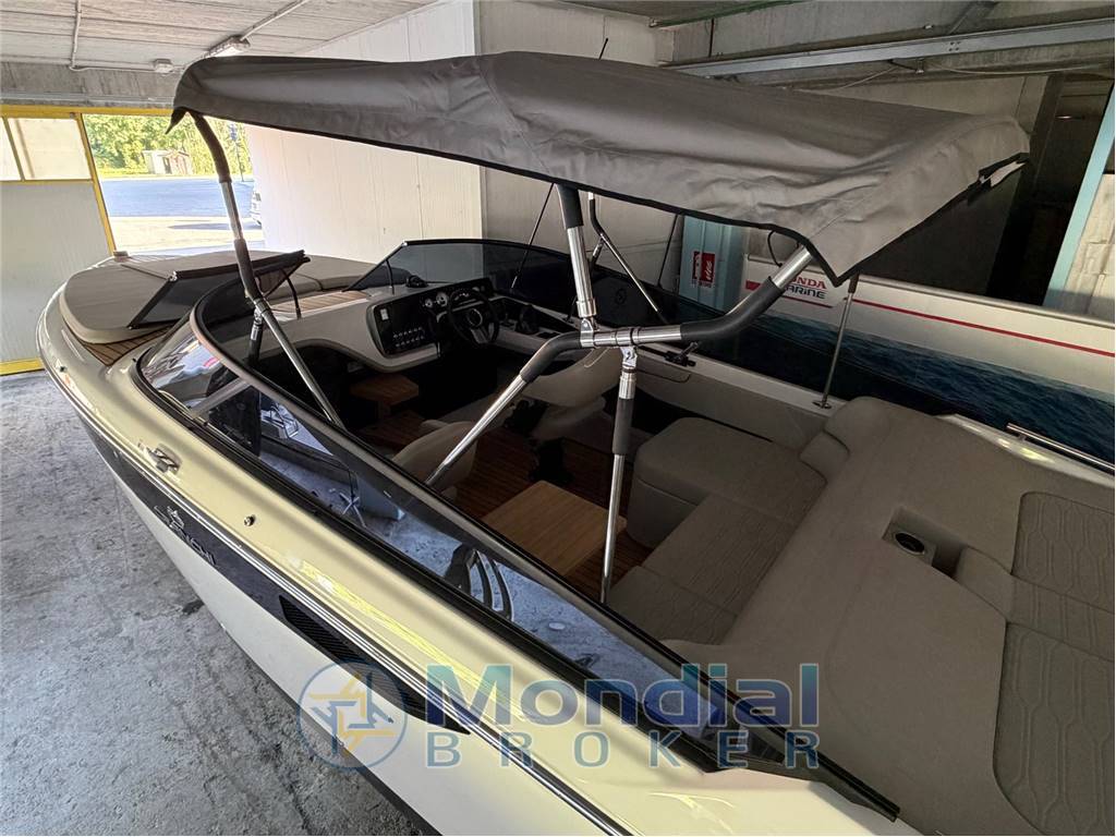 Cranchi 26