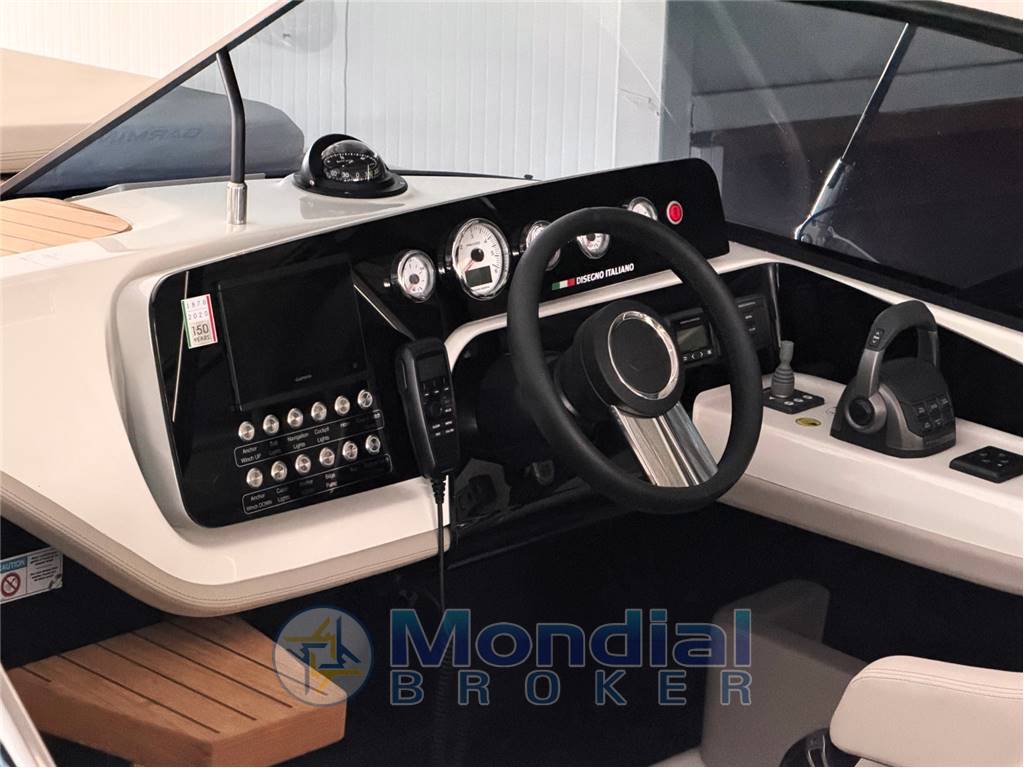 Cranchi 26